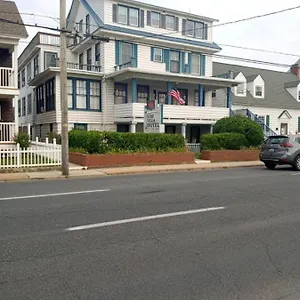 https://surf-villa-hotel.ocean-city-hotels.net