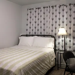 https://rainier-guesthouse.seattlehotelsites.com