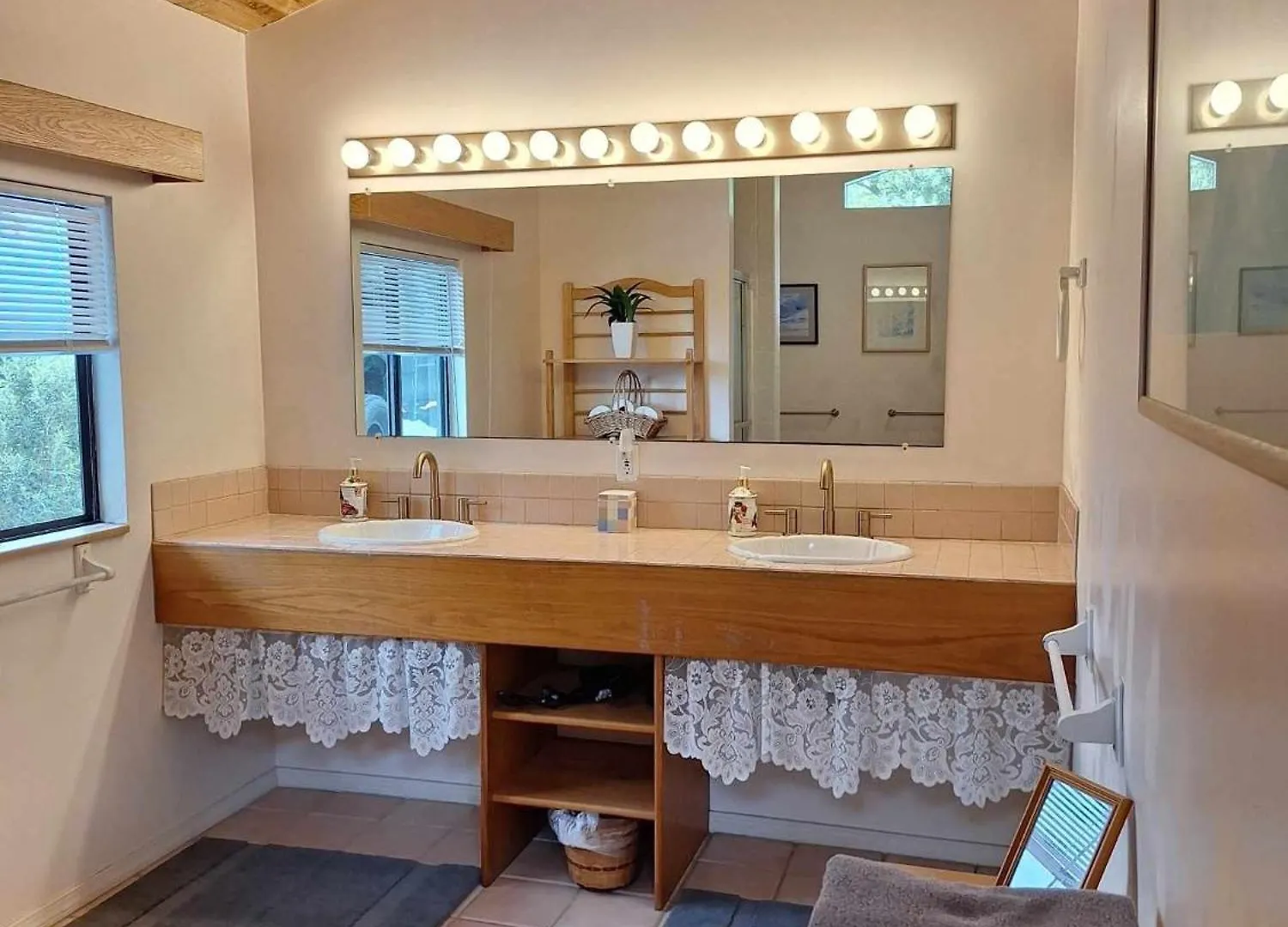 Belle Vue Waimea B&B Corporation - Big Island Of Hawaii Bed & Breakfast